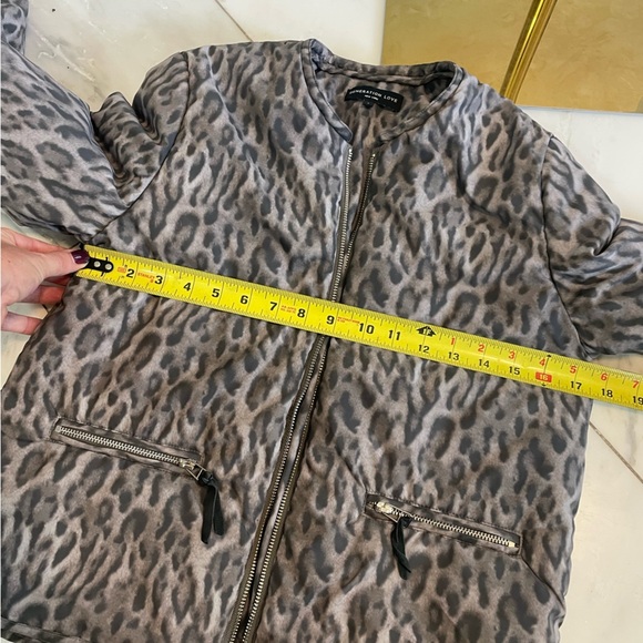 Generation Love New York Women’s Small Gray Brown Zip Up Leopard Print Jacket - Picture 7 of 8